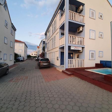 Aparthotel Marina Gromela Mirca  Экстерьер фото