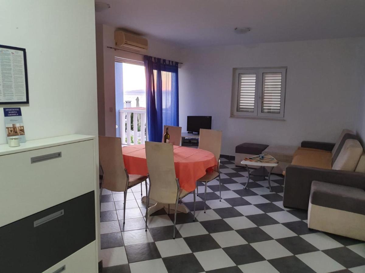 Aparthotel Marina Gromela Mirca  Экстерьер фото