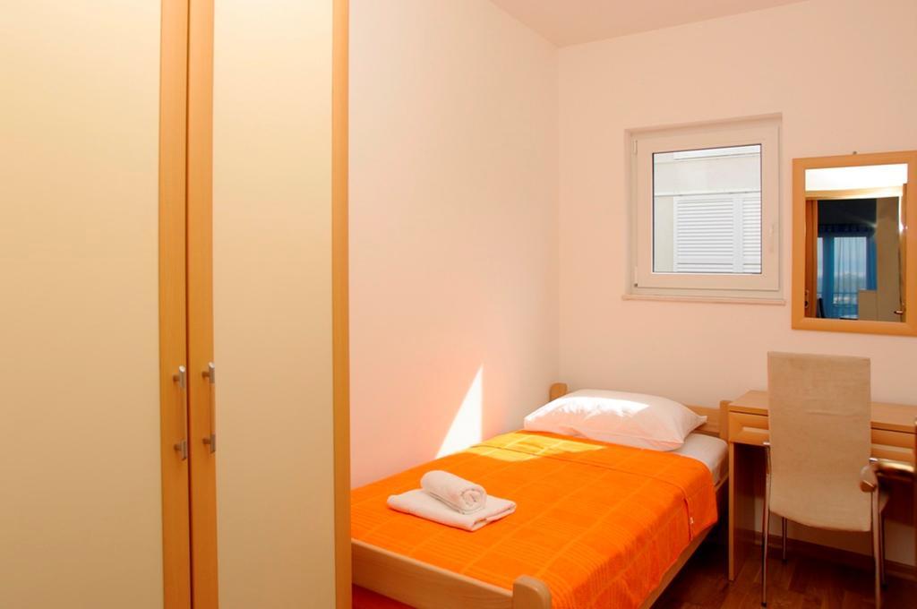 Aparthotel Marina Gromela Mirca  Номер фото